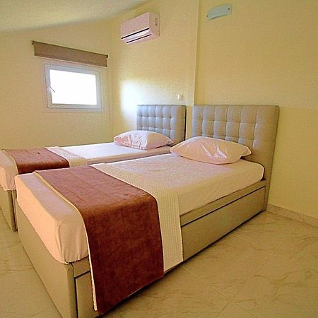 Sky Rays Luxury Apartments Nikiti  Buitenkant foto