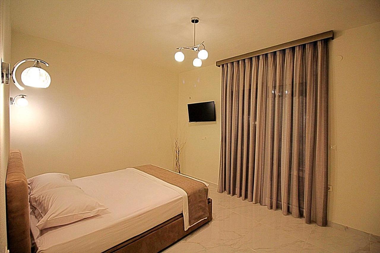 Sky Rays Luxury Apartments Nikiti  Buitenkant foto