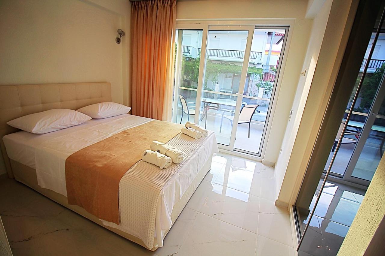 Sky Rays Luxury Apartments Nikiti  Buitenkant foto