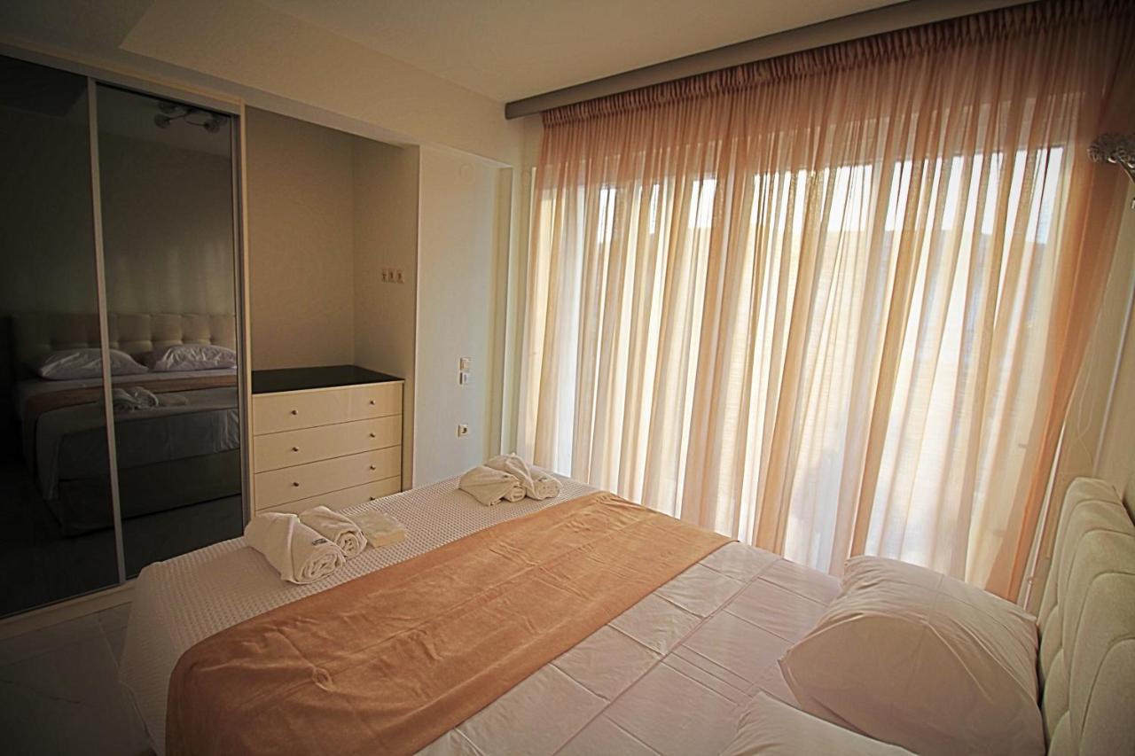 Sky Rays Luxury Apartments Nikiti  Buitenkant foto